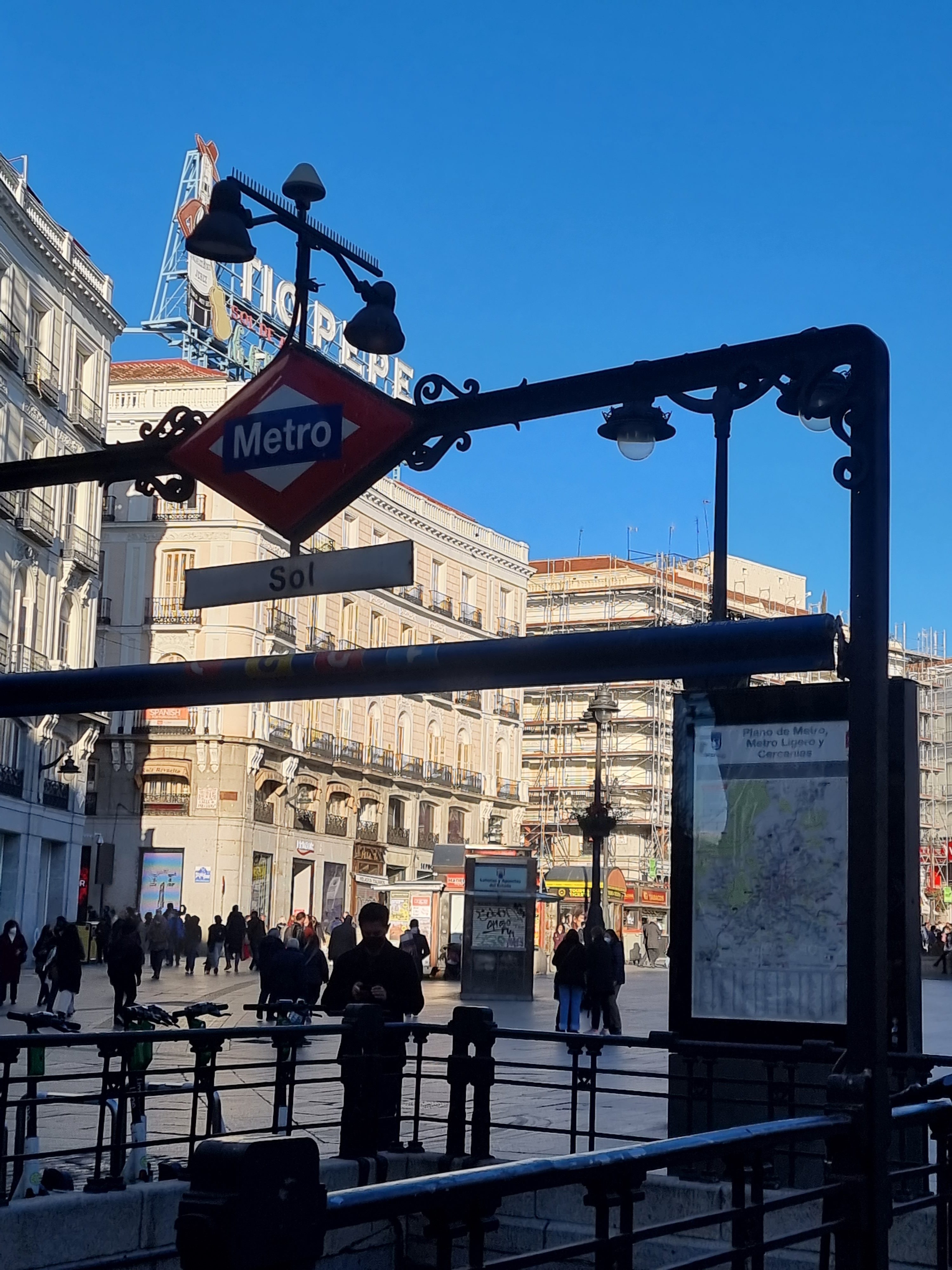 TRADUCTOR AL ARGENTINO DE QUE PIDE ESPAÑA PARA INGRESAR